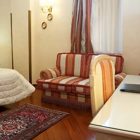 Daniel's 4* Rome