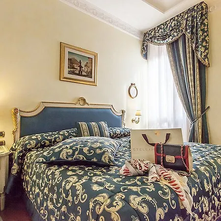 Daniel's Ξενοδοχείο 4*